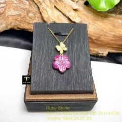 Mặt dây chuyền hoa mai Ruby Nam Phi, vàng 18k