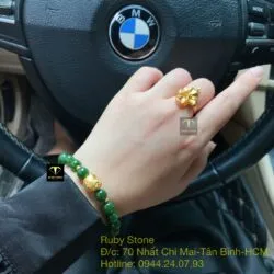 Vòng tay Ngọc bích xanh lý 8 ly, mix charm Hello Kitty vàng 24k
