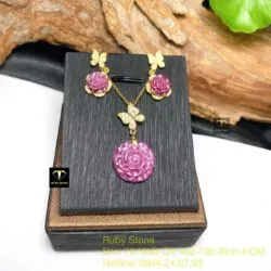 Bộ sản phẩm mặt dây và khuyên tai hoa mẫu đơn Ruby Nam Phi, vàng 18k - Ảnh 6