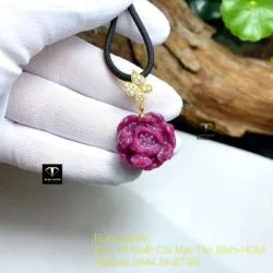 Mặt dây chuyền hoa sen Ruby Nam Phi, móc cánh bướm vàng 18k