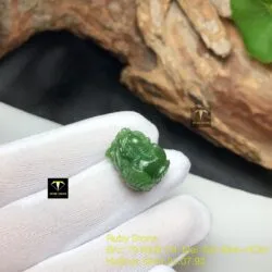 Tỳ hưu ngọc bích Canada tạc tay tinh xảo