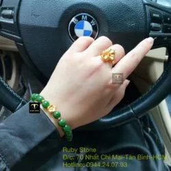 Vòng tay Ngọc bích xanh lý 8 ly mix charm vàng hoa mai 24k