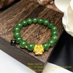 Vòng Ngọc bích xanh lá, mix charm Hoa sen vàng 24k - Hình ảnh 3