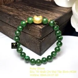 Vòng tay Ngọc bích xanh lý 8 ly, mix charm Hello Kitty vàng 24k - Hình ảnh 2