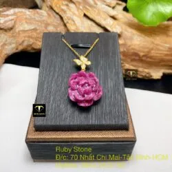 Mặt dây chuyền hoa sen Ruby Nam Phi, móc vàng bướm 18k - Ảnh 2