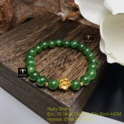 Vòng tay Ngọc bích xanh lý 8 ly mix charm vàng hoa mai 24k - Hình ảnh 3