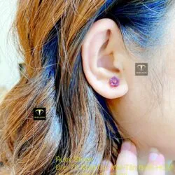 Khuyên tai hoa mai Ruby Nam Phi, vàng 18k