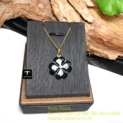 Mặt dây chuyền cỏ bốn cánh ngọc Phỉ Thúy Mực Dục, vàng 18k - Hình ảnh 6
