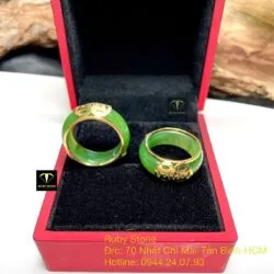 Nhẫn cặp ngọc bích Canada xanh lá, vàng 18k