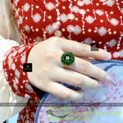 Nhẫn hoa mẫu đơn Ngọc bích xanh đậm, vàng 18k