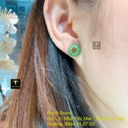 Khuyên tai hoa mẫu đơn Ngọc bích, vàng 18k Khuyên tai hoa mẫu đơn Ngọc bích, vàng 18k