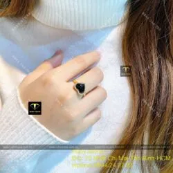 Nhẫn trái tim Phỉ Thuý Mực Dục, vàng 18k