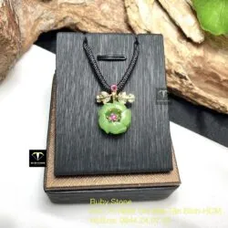 Mặt dây chuyền Hoa mẫu đơn Ngọc bích, vàng 18k