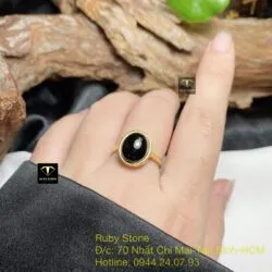 Nhẫn Oval ngọc Phỉ Thuý Mực Dục, vàng 18k - Hình ảnh 3