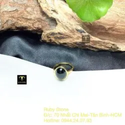 Nhẫn Oval ngọc Phỉ Thuý Mực Dục, vàng 18k - Hình ảnh 5