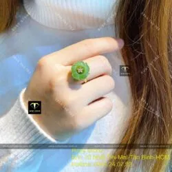 Nhẫn hoa mẫu đơn Ngọc bích, vàng 18k