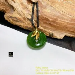 Mặt dây chuyền đồng điếu Ngọc bích, móc vàng 18k - Ảnh 3
