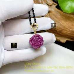 Mặt dây chuyền hoa mẫu đơn Ruby Nam Phi, móc vàng 18k - Ảnh 4