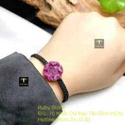 Hoa mẫu đơn Ruby Nam Phi tết dây đeo tay - Ảnh 3