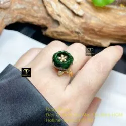 Nhẫn hoa mẫu đơn ngọc Cẩm thạch xanh đen, vàng 18k - Hình ảnh 5