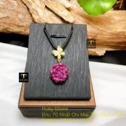 Mặt dây chuyền hoa mẫu đơn Ruby Nam Phi, móc vàng 18k - Ảnh 2