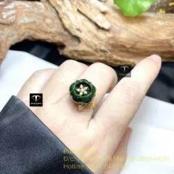 Nhẫn hoa mẫu đơn ngọc Cẩm thạch xanh đen, vàng 18k