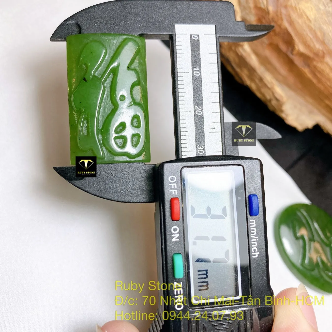 Mặt dây chuyền chữ Phúc ngọc bích, KT 35mm Mặt dây chuyền chữ Phúc ngọc bích, KT 35mm - Ảnh 5