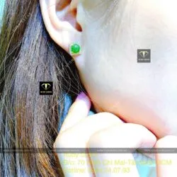 Khuyên tai Ngọc bích tròn, ổ tấm vuông, vàng 18k Khuyên tai Ngọc bích tròn, ổ tấm vuông, vàng 18k