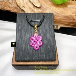 Mặt dây chuyền đồng tâm kết Ruby Nam Phi, móc vàng 18k