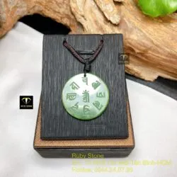 Mặt dây chuyền Ngọc bích khắc chú “Phật mẫu chuẩn đề“