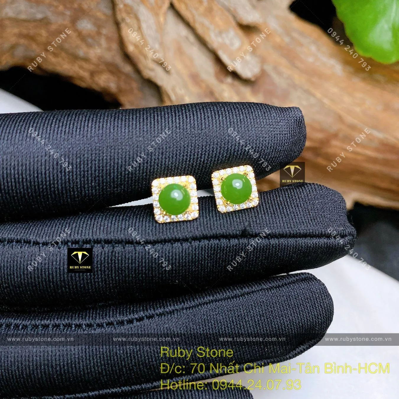 Khuyên tai Ngọc bích tròn, ổ tấm vuông, vàng 18k Khuyên tai Ngọc bích tròn, ổ tấm vuông, vàng 18k - Ảnh 5
