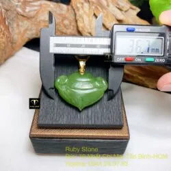 Khoá trường mệnh Ngọc bích, móc vàng 18k - Ảnh 3