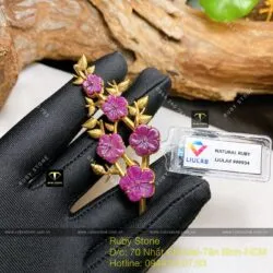 Cài áo hoa mai Ruby Nam Phi, vàng 18k - Ảnh 3