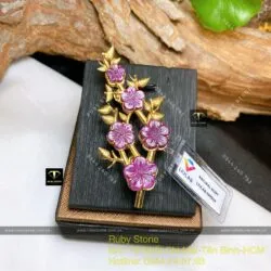 Cài áo hoa mai Ruby Nam Phi, vàng 18k - Ảnh 7