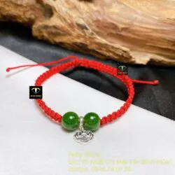 Vòng tết tay Ngọc Bích mix charm bạc khoá trường mệnh