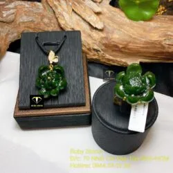 Mặt dây chuyền Hoa sen ngọc bích, vàng 18k - Hình ảnh 6