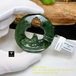 Mặt dây chuyền bàn tay Phật ngọc bích Canada, ĐK 55mm Mặt dây chuyền bàn tay Phật ngọc bích Canada, ĐK 55mm