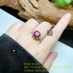 Nhẫn Ruby Nam Phi đỏ mài giác tròn, vàng 18k