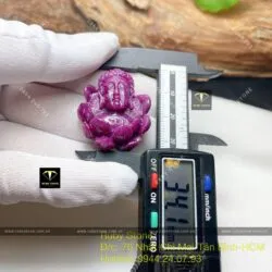 Phật A Di Đà Ruby Nam Phi ngự trên hoa sen - Ảnh 2
