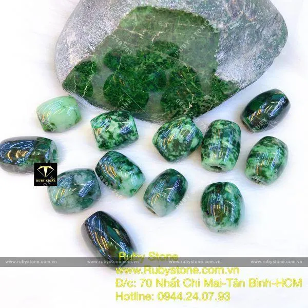 Cả năm vạn sự hanh thông với lu thống ngọc phong thuỷ