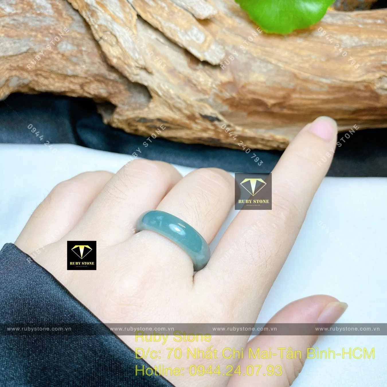 Nhẫn Lam ngọc bông tuyết Nhẫn Lam ngọc bông tuyết