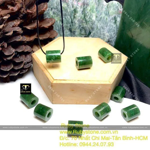 Cả năm vạn sự hanh thông với lu thống ngọc phong thuỷ