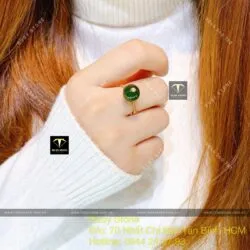 Nhẫn trái châu Ngọc bích đai xoắn, vàng 18k