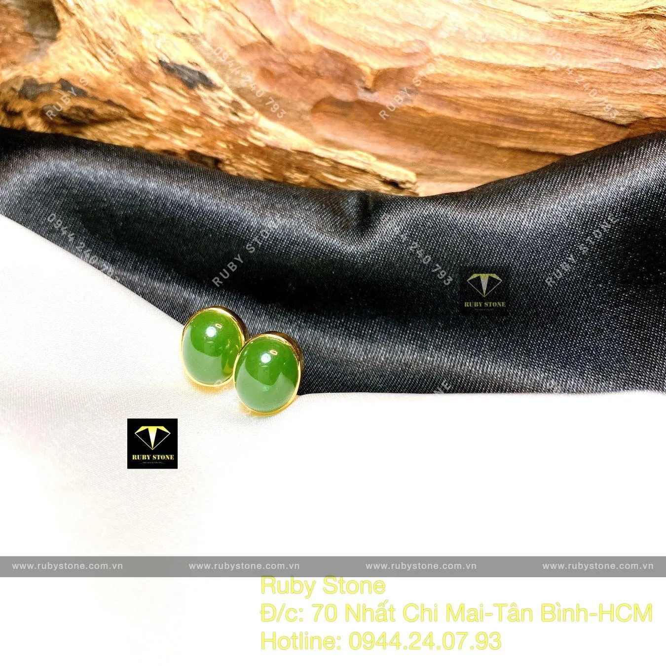 Khuyên tai Oval Ngọc bích, chấu bao, vàng 18k Khuyên tai Oval Ngọc bích, chấu bao, vàng 18k - Ảnh 6