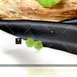 Khuyên tai hoa mai Ngọc bích, vàng 18k Khuyên tai hoa mai Ngọc bích, vàng 18k