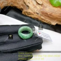 Nhẫn ngọc Cẩm thạch dầu lý