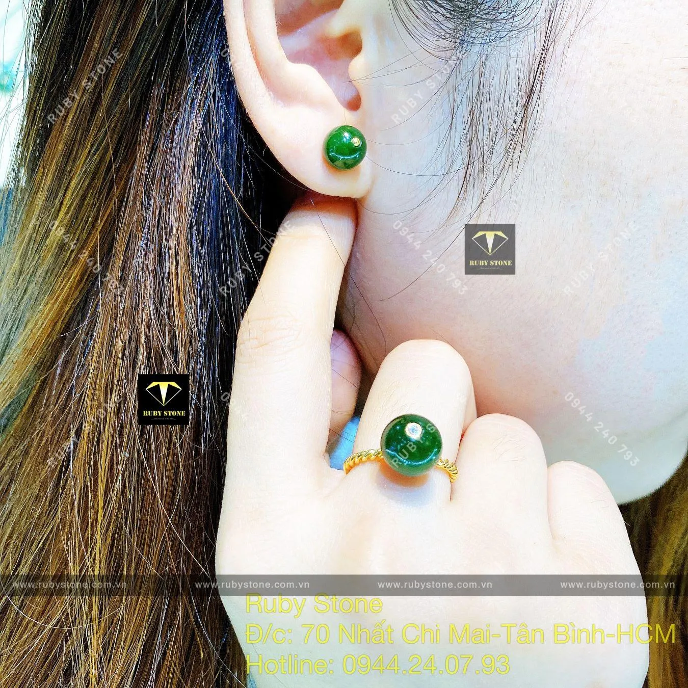 Khuyên tai và nhẫn trái châu Ngọc bích, vàng 18k Khuyên tai và nhẫn trái châu Ngọc bích, vàng 18k - Ảnh 2