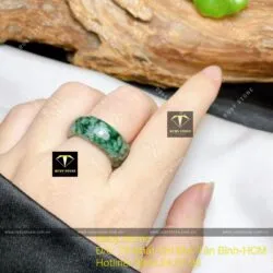 Nhẫn ngọc cẩm thạch sơn thuỷ