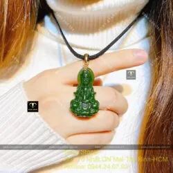 Phật Quan Thế Âm ngọc bích Canada xanh lý đậm, móc vàng hoa mai 18k