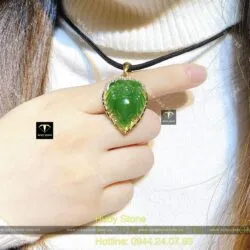 Mặt dây chuyền nhện ngọc bích Canada xanh VIP, vàng 18k